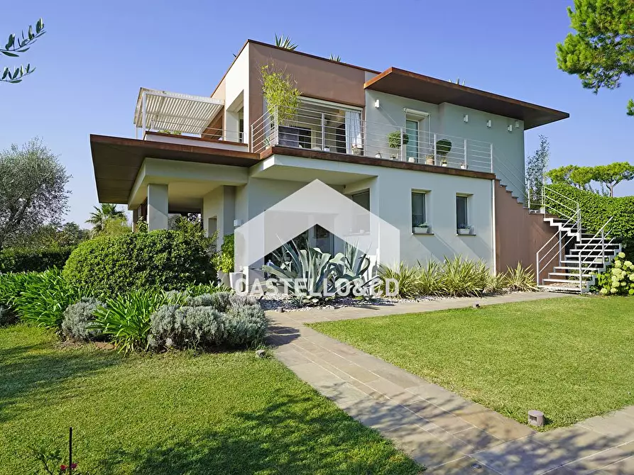 Immagine 2 di Villa in vendita  in Via San Sivino 33 a Moniga Del Garda