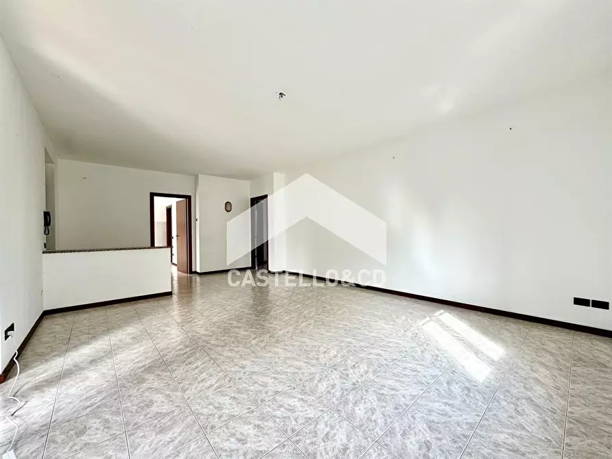 Immagine 1 di Appartamento in vendita  in via forte Laghetto 6 a Peschiera Del Garda