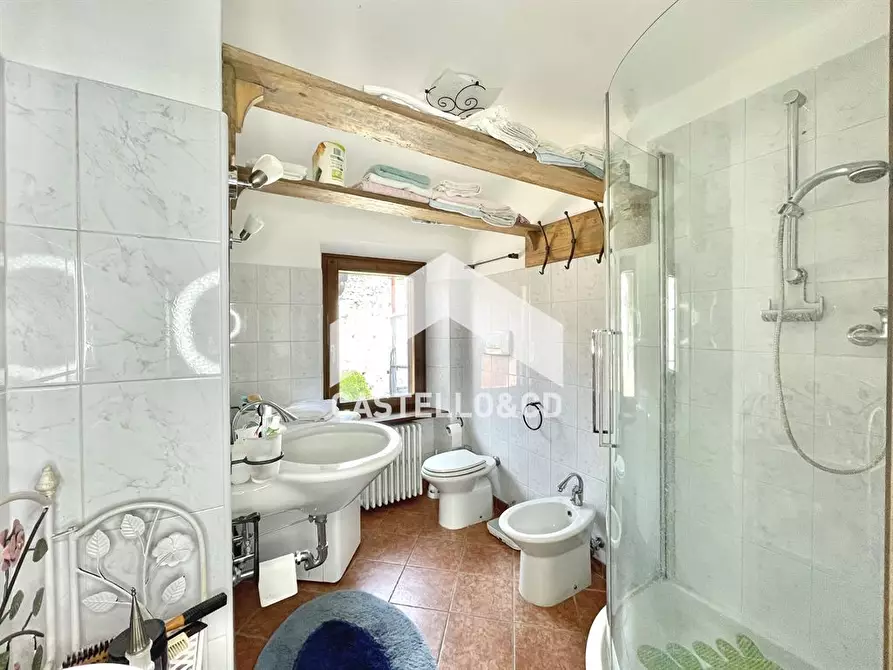 Immagine 1 di Appartamento in vendita  in Via Castello a Padenghe Sul Garda