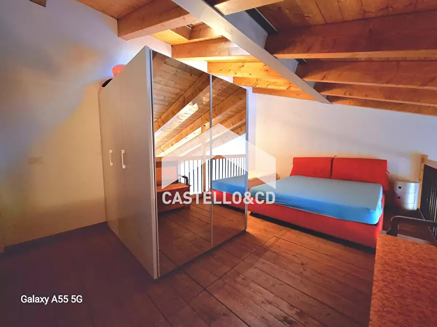 Immagine 8 di Appartamento in vendita  in LOC.S.FRANCESCO a Desenzano Del Garda