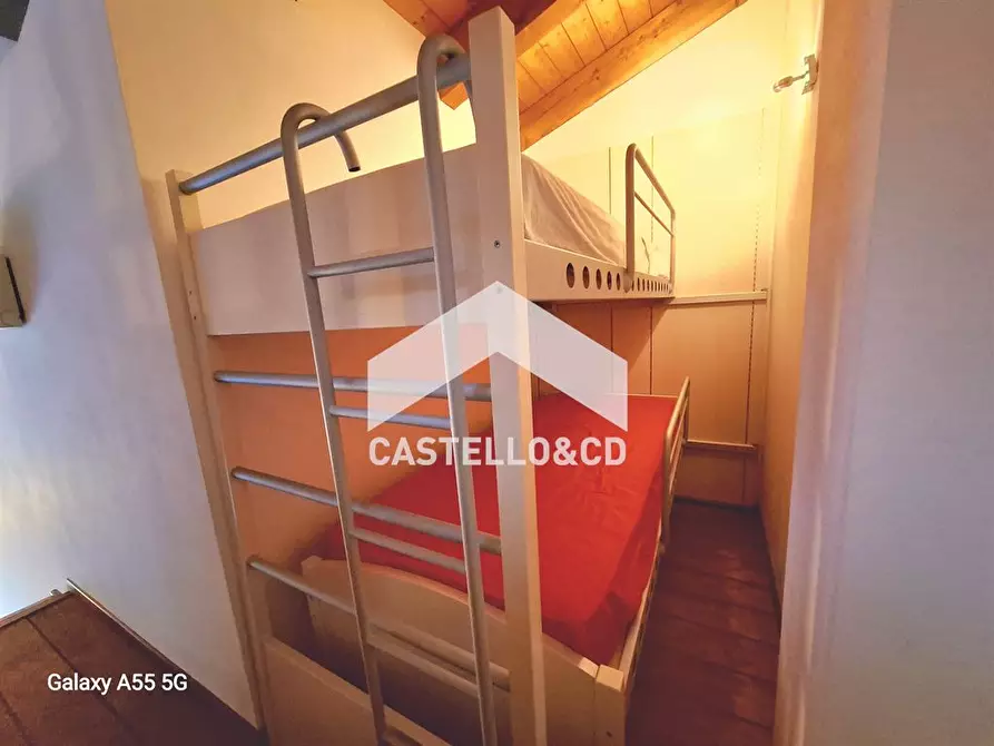 Immagine 7 di Appartamento in vendita  in LOC.S.FRANCESCO a Desenzano Del Garda