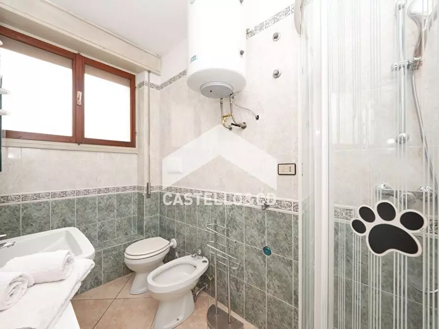 Immagine 5 di Appartamento in vendita  in via delle rive 42 a Desenzano Del Garda