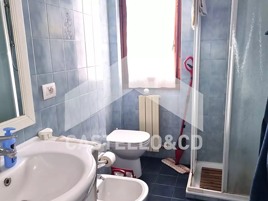 Immagine 6 di Appartamento in vendita  in VIA GIULIO CESARE 15 a Desenzano Del Garda