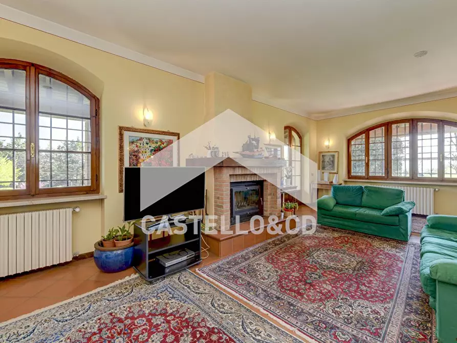 Immagine 1 di Villa in vendita  in via XXIV giugno a Solferino