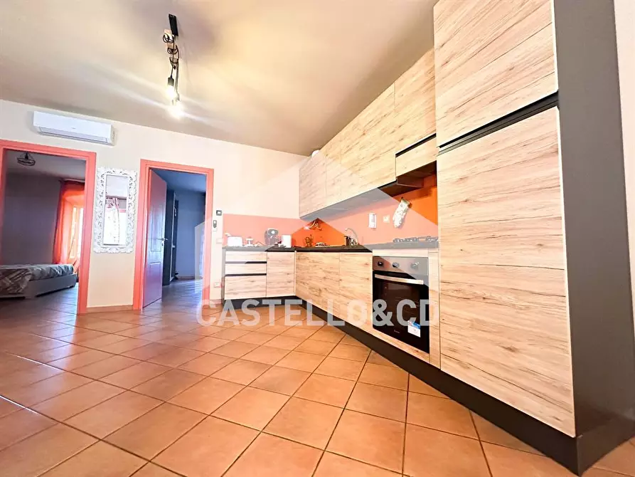 Immagine 7 di Appartamento in vendita  in via Vaccarolo a Desenzano Del Garda