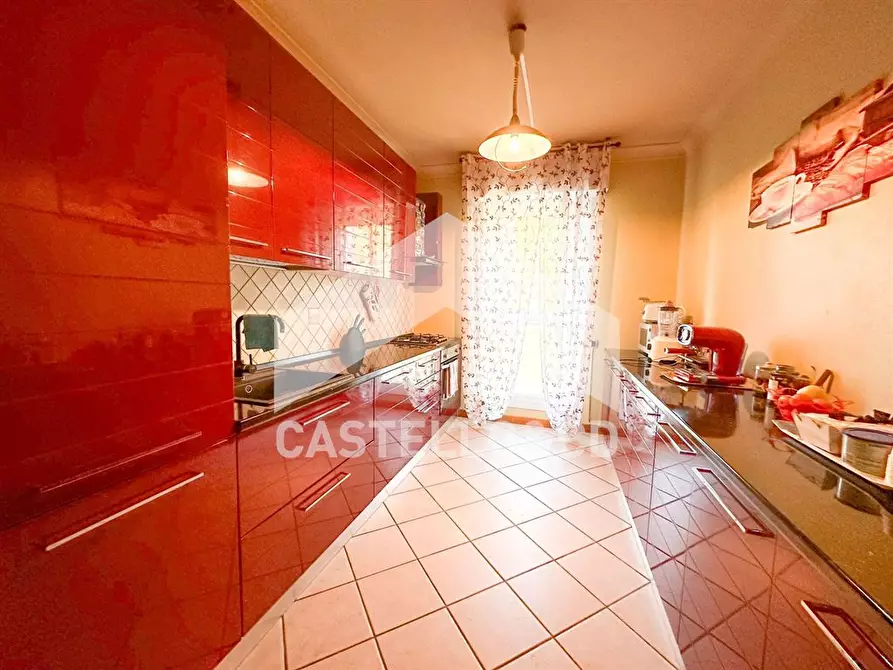 Immagine 7 di Appartamento in vendita  in via Papa Giovanni XXXIII a Desenzano Del Garda