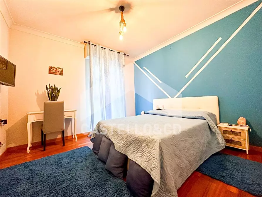 Immagine 2 di Appartamento in vendita  in via Papa Giovanni XXXIII a Desenzano Del Garda