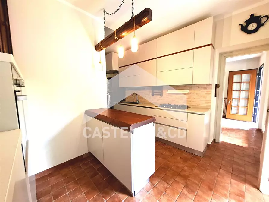 Immagine 2 di Casa semindipendente in vendita  in VIA  San Pietro 5 a Desenzano Del Garda