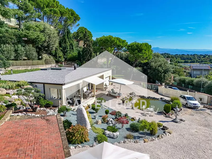 Immagine 2 di Villa in vendita  in via fonti del fabbro 9 a Lonato del Garda