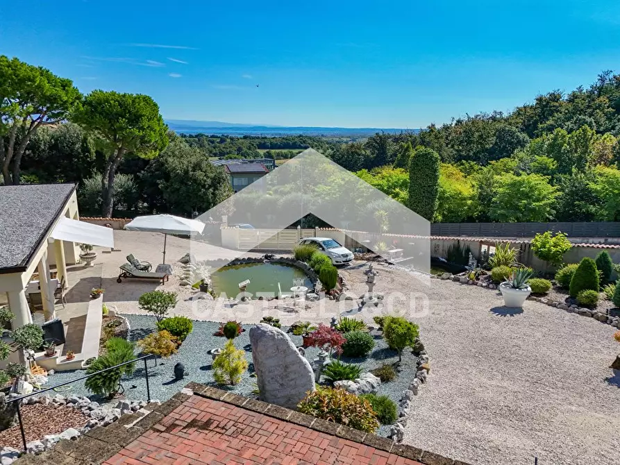 Immagine 1 di Villa in vendita  in via fonti del fabbro 9 a Lonato del Garda