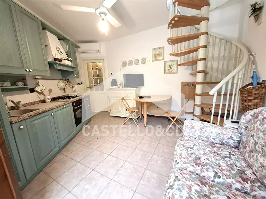 Immagine 1 di Appartamento in vendita  in Via XX Settembre a Manerba Del Garda