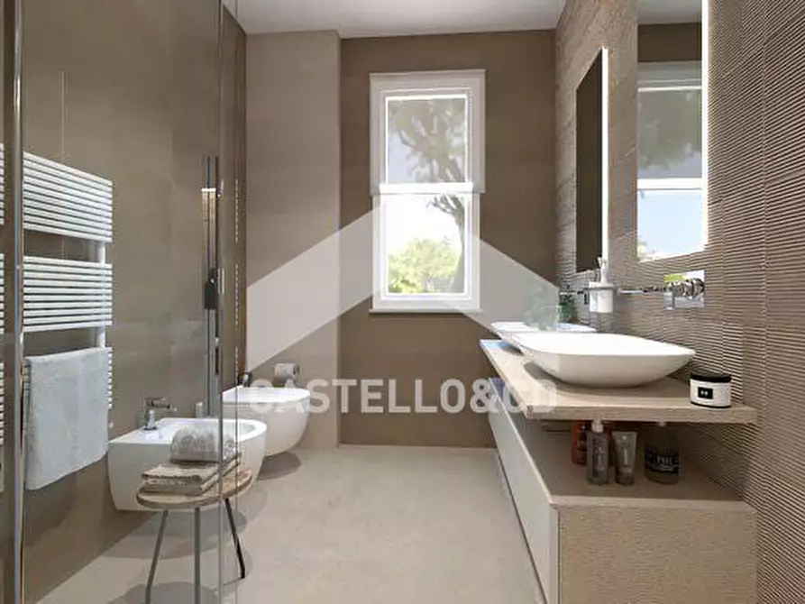 Immagine 3 di Villa in vendita  in via della costa 22 a Moniga Del Garda