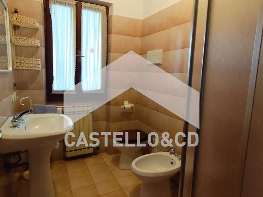 Immagine 8 di Appartamento in vendita  in Via San Rocco a Soiano Del Lago