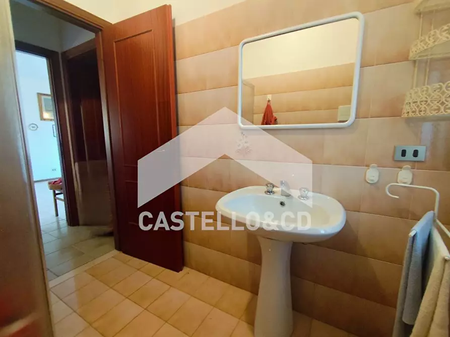 Immagine 9 di Appartamento in vendita  in Via San Rocco a Soiano Del Lago