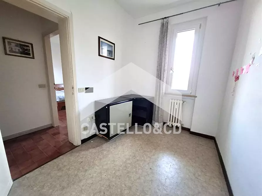 Immagine 5 di Appartamento in vendita  in Viale Motta a Desenzano Del Garda