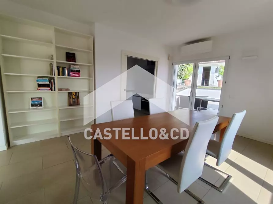 Immagine 4 di Villa in vendita  in Via Aldo Moro 55 a Soiano Del Lago