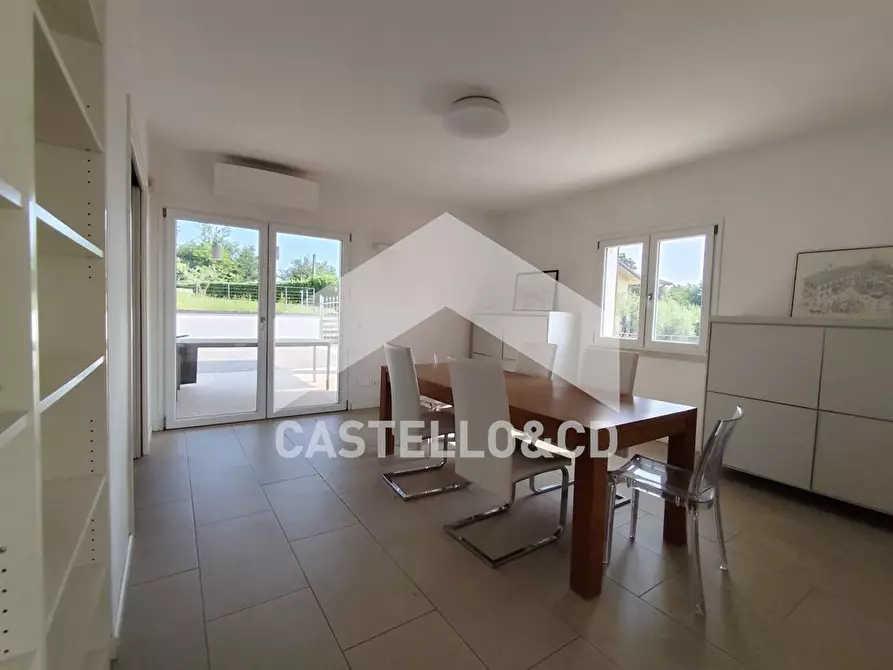 Immagine 5 di Villa in vendita  in Via Aldo Moro 55 a Soiano Del Lago