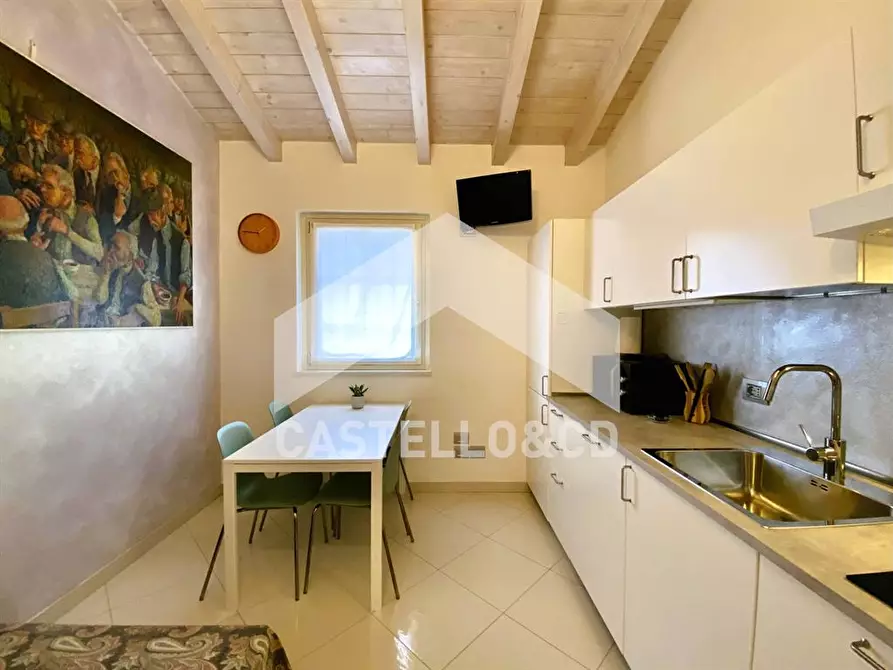 Immagine 1 di Villa in vendita  in Via Ribelli 27 a Polpenazze Del Garda