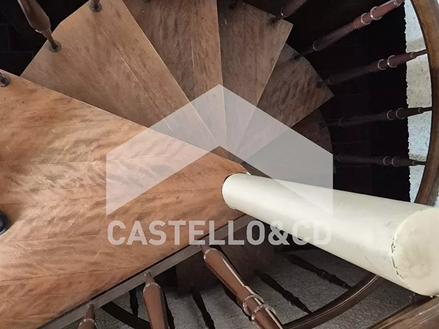 Immagine 1 di Villa in vendita  in via sirmione 1 a Lonato del Garda