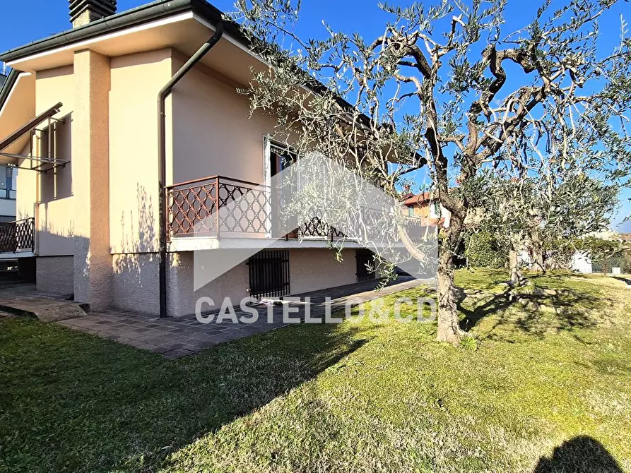 Immagine 7 di Villa in vendita  in via sirmione 1 a Lonato del Garda