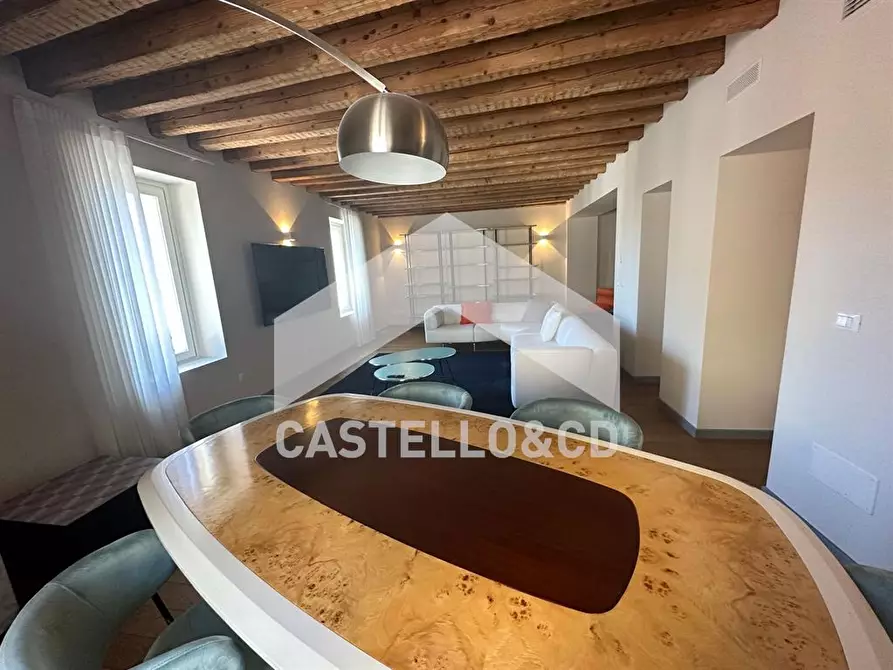 Immagine 3 di Attico in affitto  in PIAZZA MALVEZZI 13 a Desenzano Del Garda