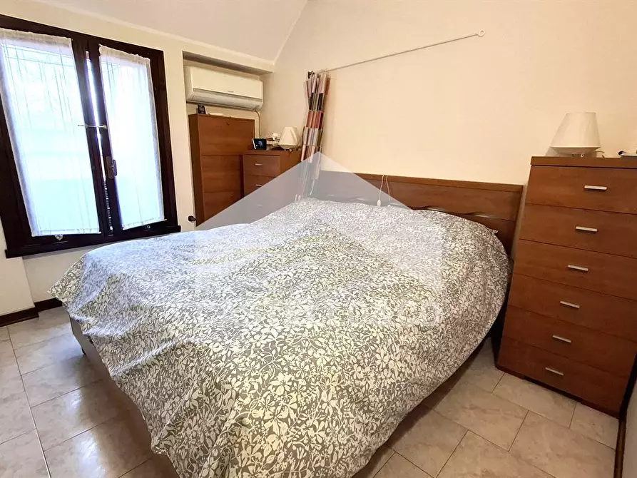 Immagine 2 di Appartamento in vendita  in VIA COLLI STORICI 18 a Desenzano Del Garda