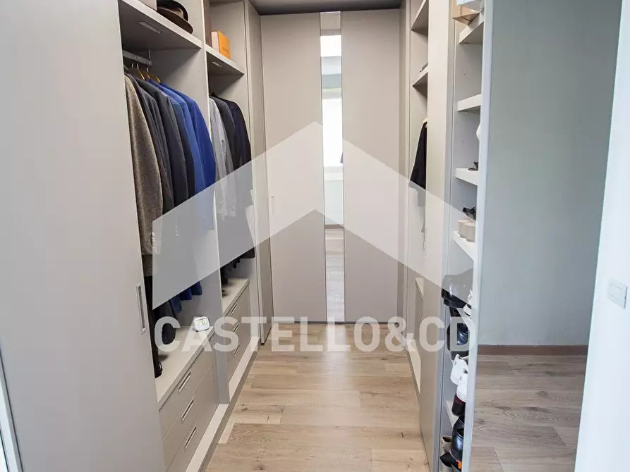 Immagine 2 di Villa in vendita  in via Francesco Crispi 23c a Padenghe Sul Garda