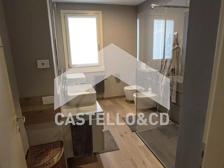 Immagine 3 di Villa in vendita  in via Francesco Crispi 23c a Padenghe Sul Garda