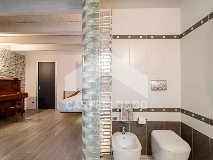 Immagine 2 di Appartamento in vendita  in Via Tito Speri 10 a Desenzano Del Garda