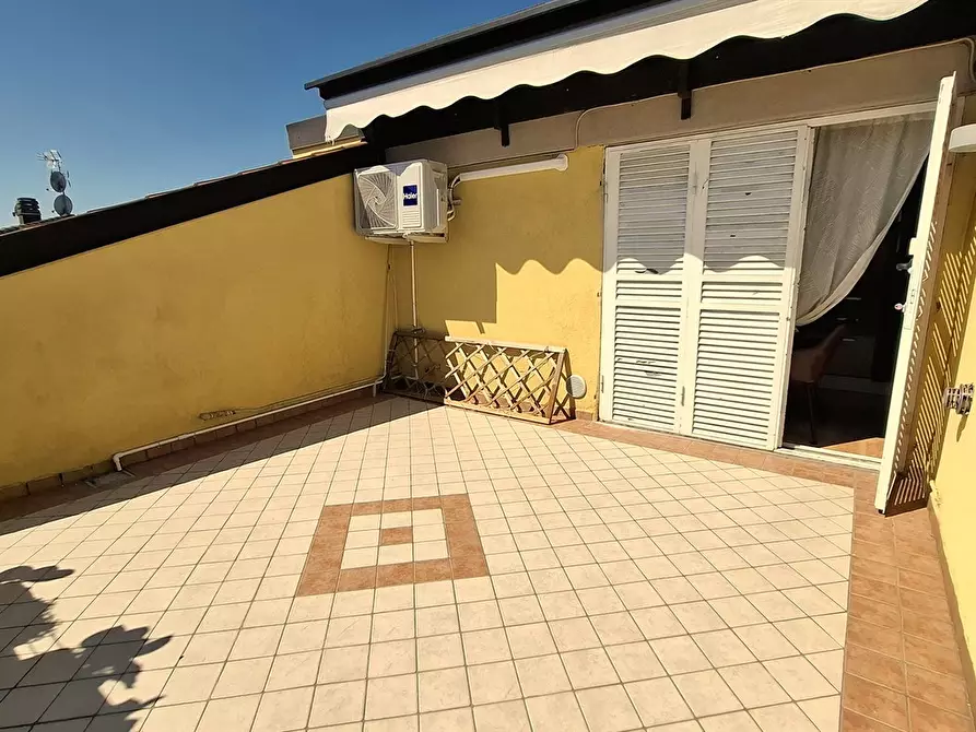 Immagine 4 di Appartamento in vendita  in VIA MORETTO a Sirmione