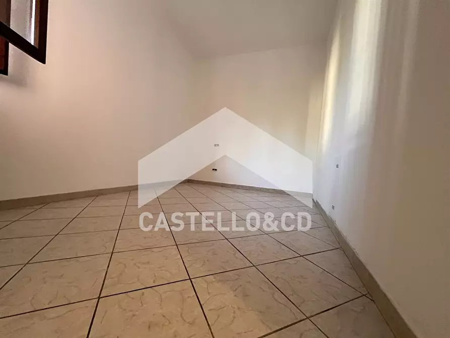 Immagine 4 di Appartamento in vendita  in via montesuello a Desenzano Del Garda