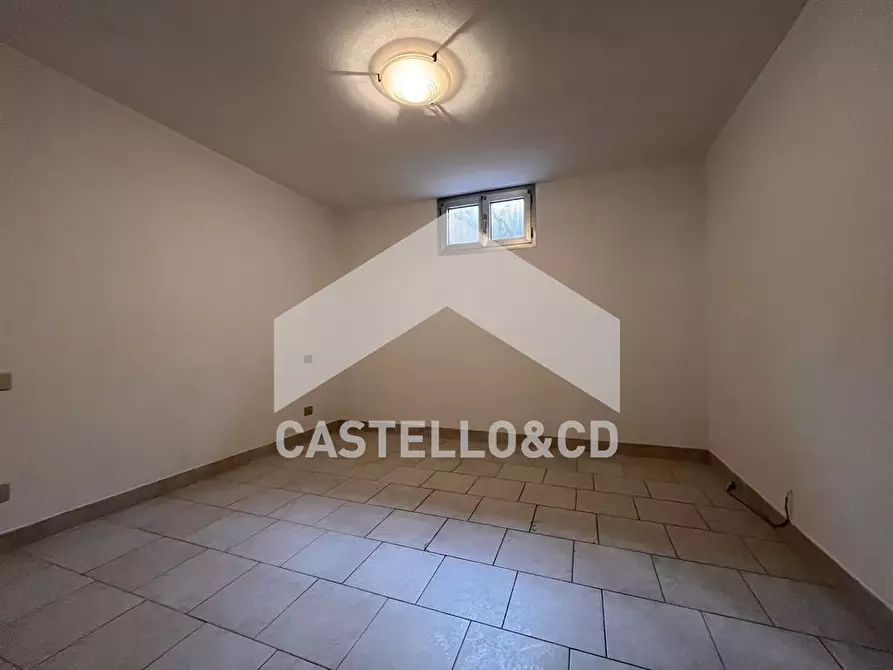 Immagine 7 di Appartamento in vendita  in via montesuello a Desenzano Del Garda