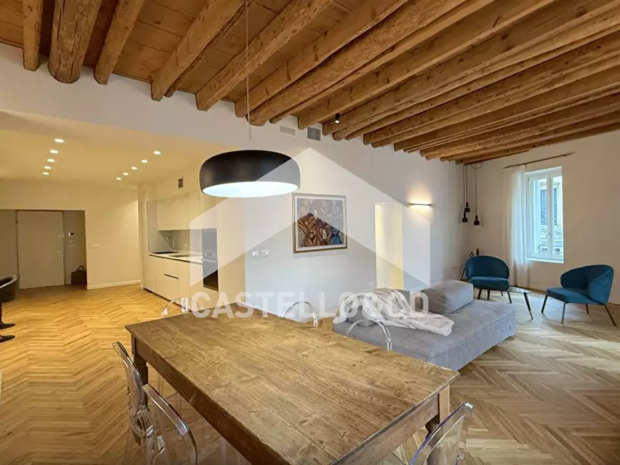 Immagine 4 di Appartamento in vendita  in via porto vecchio 22 a Desenzano Del Garda