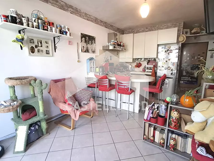 Immagine 2 di Appartamento in vendita  in VIA IRTA 43 a Desenzano Del Garda
