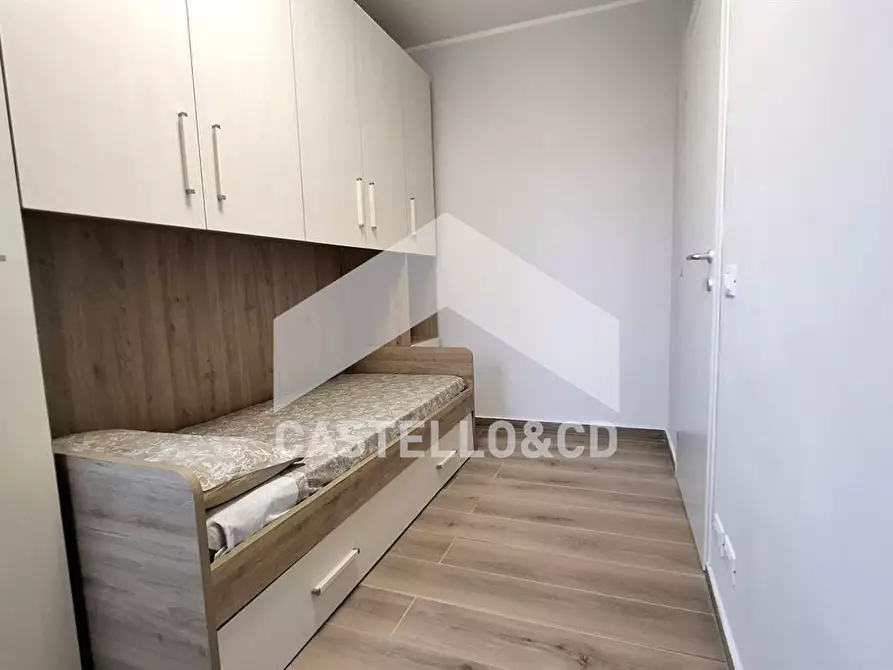 Immagine 8 di Appartamento in vendita  in VIA SAN ZENO 105 a Desenzano Del Garda