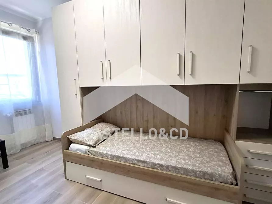 Immagine 7 di Appartamento in vendita  in VIA SAN ZENO 105 a Desenzano Del Garda