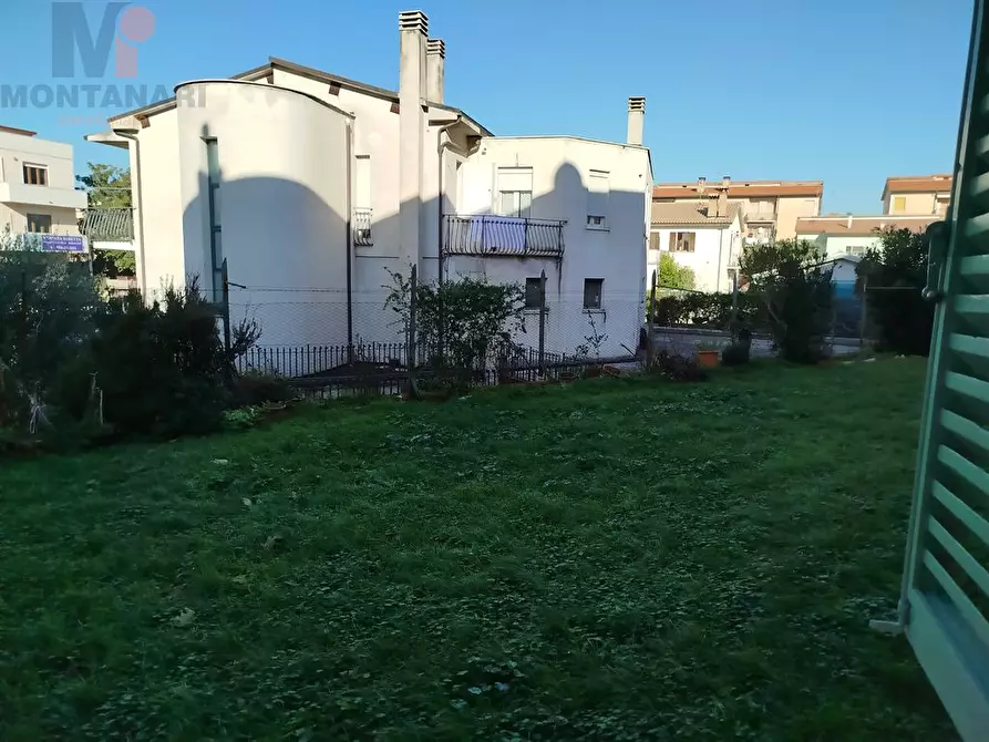 Immagine 1 di Appartamento in vendita  in Viale Ancona a Foligno