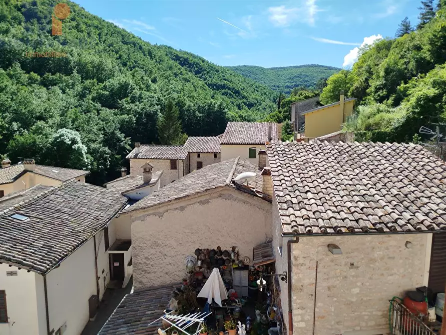 Immagine 3 di Casa indipendente in vendita  in Voc. Rasiglia 5 a Foligno