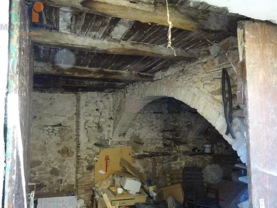 Immagine 9 di Casa indipendente in vendita  in Scandolaro a Foligno