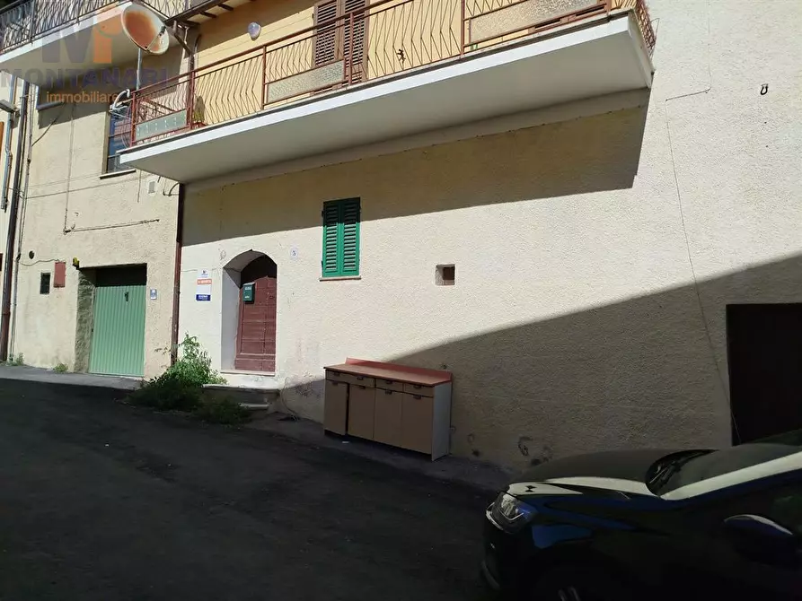 Immagine 8 di Casa indipendente in vendita  in Scandolaro a Foligno