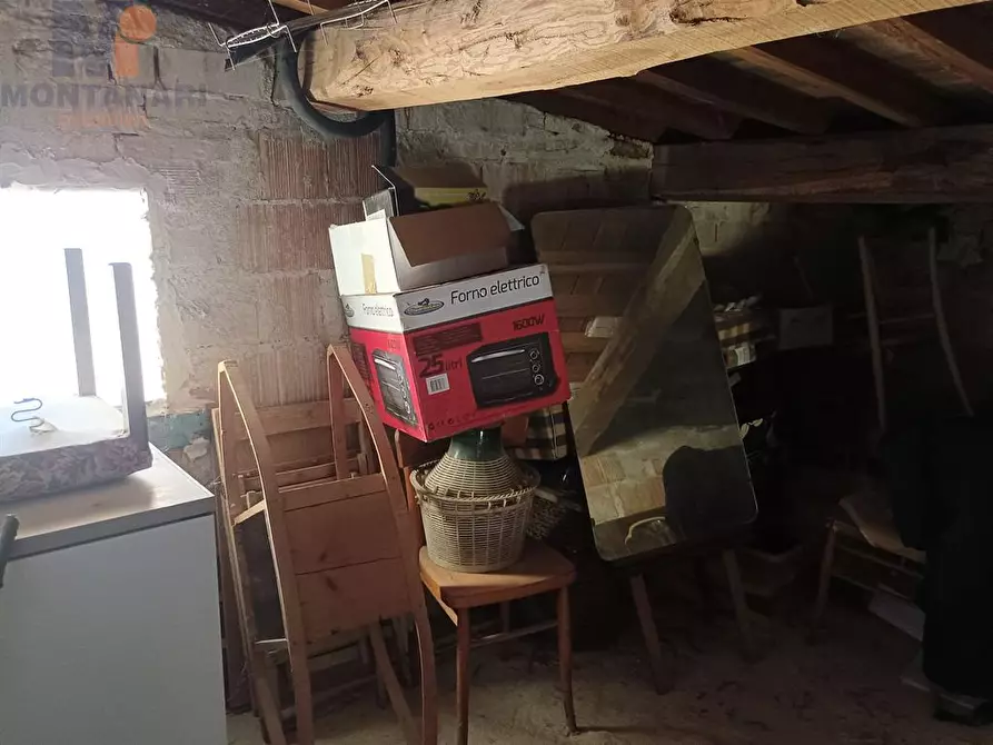 Immagine 3 di Casa indipendente in vendita  in Scandolaro a Foligno