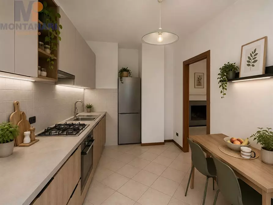 Immagine 5 di Appartamento in vendita  in VIA DEL CASSERO a Foligno