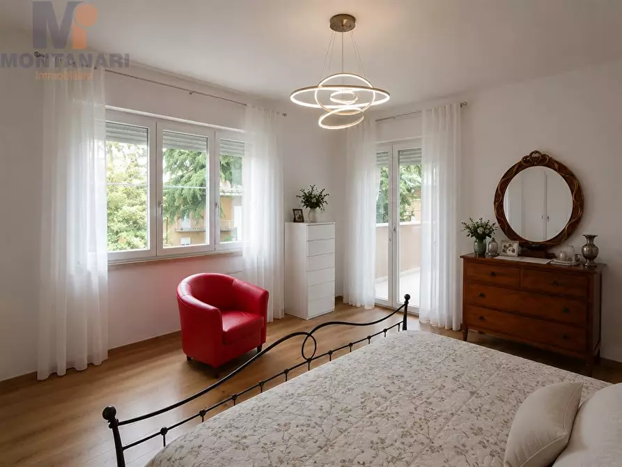 Immagine 1 di Villa in vendita  in via Monte Adamello a Foligno