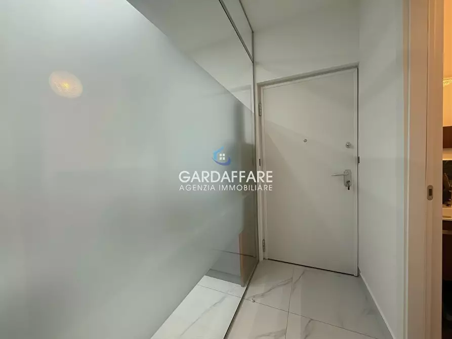 Immagine 2 di Ufficio in affitto  in Via Colombare a Sirmione