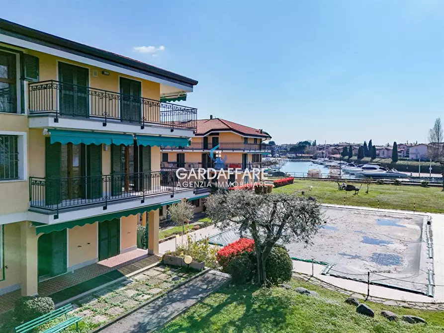 Immagine 8 di Appartamento in affitto  a Sirmione