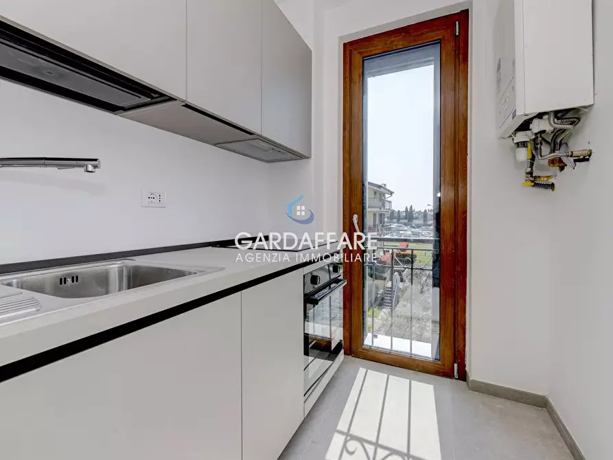 Immagine 6 di Appartamento in affitto  a Sirmione