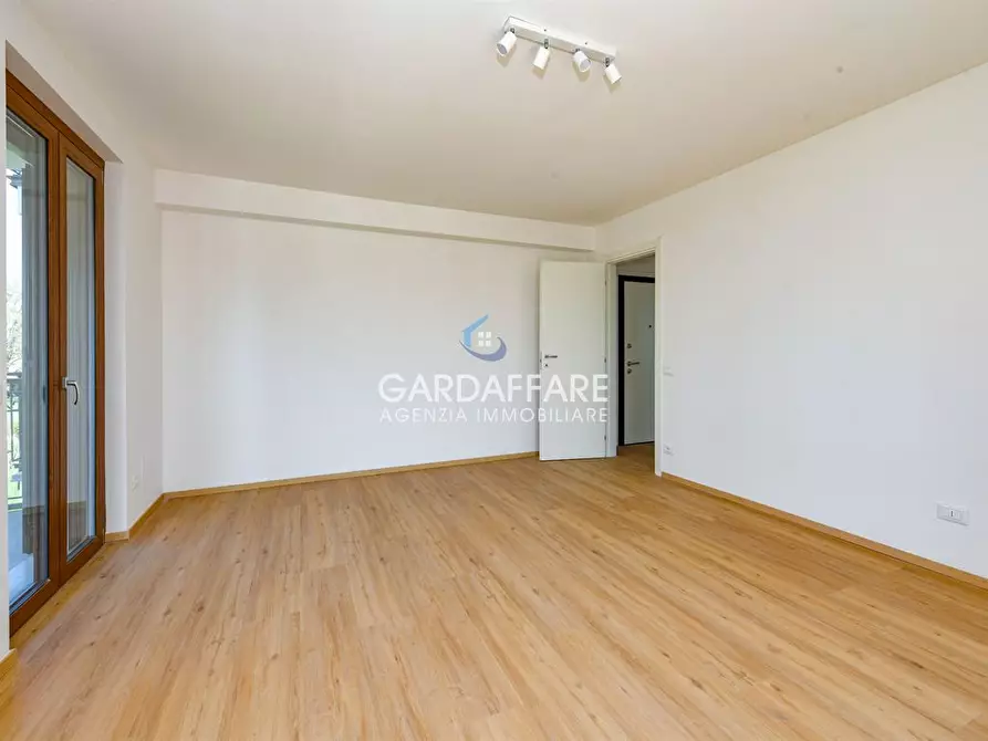 Immagine 2 di Appartamento in affitto  a Sirmione