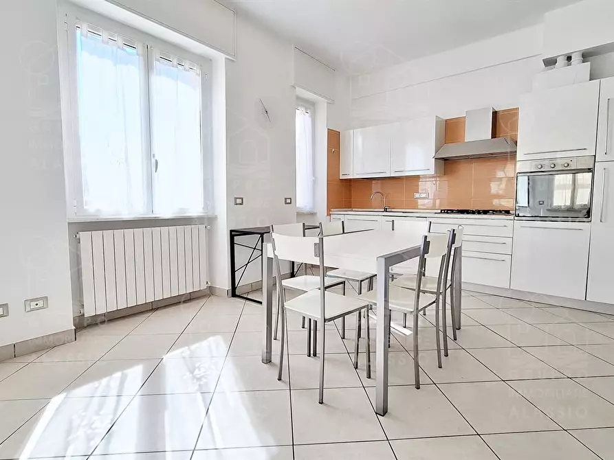 Immagine 1 di Appartamento in affitto  a Alassio