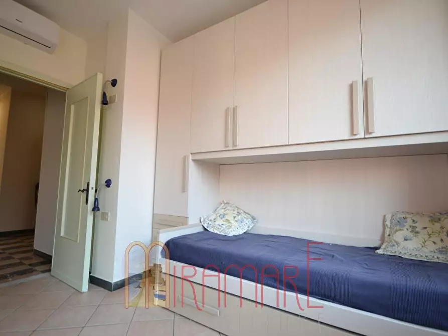 Immagine 5 di Appartamento in affitto  in Piazza Andrea Doria a Alassio
