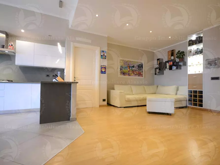 Immagine 2 di Appartamento in vendita  a Alassio